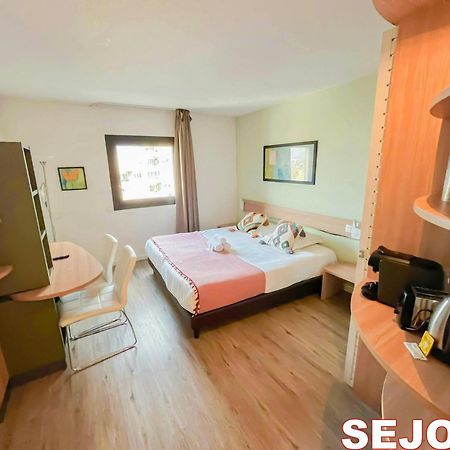 5 Minutes Du Zenith - Studio Chic Pantin Extérieur photo